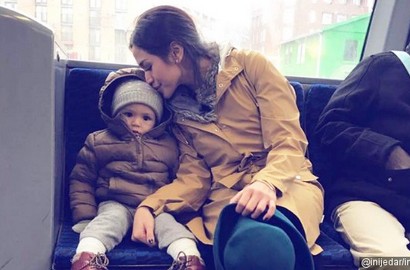 Curhat Galau, Jessica Iskandar Ajak El Foto Berpose Seperti Ini