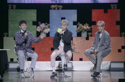 Xiumin Khawatir Warnai Rambut Biru, EXO-CBX Bahas Kegiatan Asyik untuk V Live