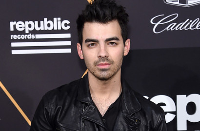 Susul Selena Gomez, Joe Jonas Bakal Gabung di 'Hotel Transylvania 3: Summer Vacation'