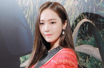 Ditanya Soal Kabar Tunangan di Acara Fashion, Begini Reaksi Jessica