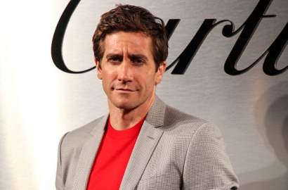 Dirumorkan Bakal Perankan Batman, Begini Respon Jake Gyllenhaal