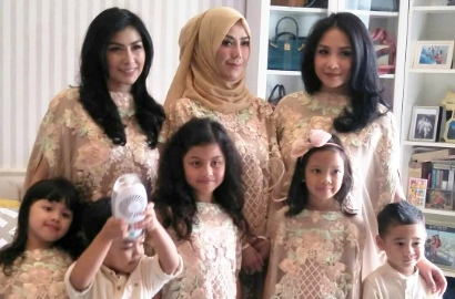 Raffi Nangis Saat Syahnaz Sungkem di Pengajian Jelang Nikah, Nagita Cantik Muslimah Dikira Hamil