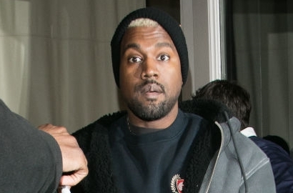 Tulis Buku Filsafat, Kanye West Bakal Pensiun dari Dunia Hiburan?