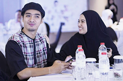 Unggah Foto Hasil Test Pack, Istri Ricky Harun Positif Hamil Anak Ketiga