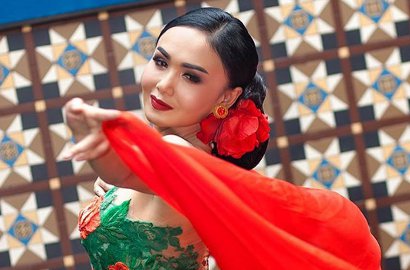 Sempat Disindir 'Tua', Foto Yuni Shara Bareng Anak Kini Dipuji Bak Adik-Kakak