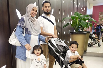 Putra Sulung Shireen Sungkar Gendong Adik Baru, Netter Dibikin Gemas