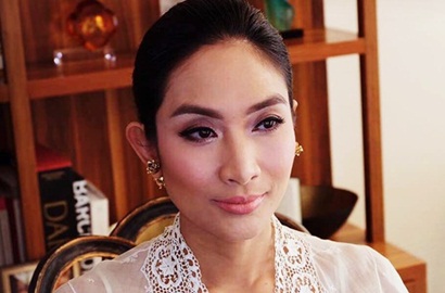 Ngerasa Gemuk Sejak Hamil Lagi, Happy Salma Sudah Tahu Jenis Kelamin Bayinya?