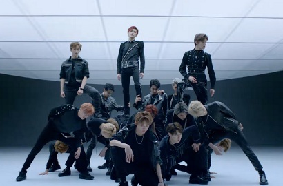 Sudah Dinanti, NCT Akhirnya Rilis MV 18 Member 'Black On Black'