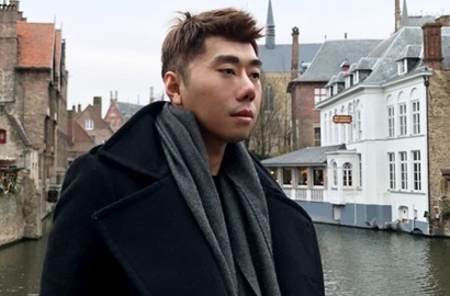 Roy Kiyoshi Ganteng Pakai Beskap, Ternyata Dulunya Dibesarkan di Keluarga Keraton