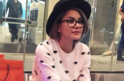 Nikita Mirzani Liburan ke Jepang, Netter Salah Fokus dengan Orang Ini