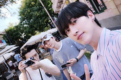 Intip Foto Jalan-Jalan dan Pose Kocak Leeteuk, Eunhyuk dan Donghae di Buenos Aires
