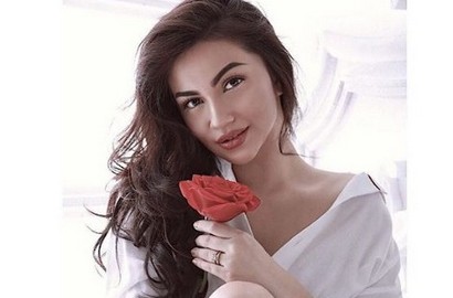 Ariel Tatum Pose dengan Kostum Kartini, Netter: Makin Montok