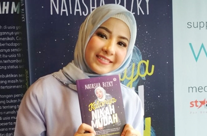 Berbagi Pengalaman, Natasha Rizki Tulis Buku 'Katanya Nikah Mudah'