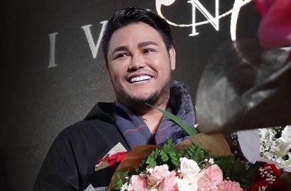 Foto Jadul 'Gunarso' Jadi Sorotan, Tampilan Macho Ivan Gunawan Curi Perhatian