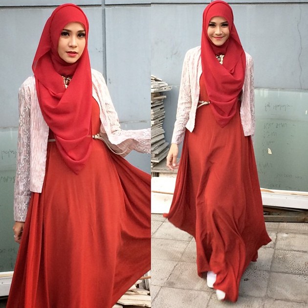 30 Ide Keren Mix And Match Baju  Warna  Merah  Maroon 