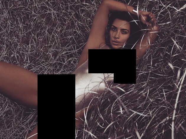 Pamer Lekuk Tubuh Kim Kardashian Pose Menggoda Pakai Baju Pamer Lekuk Tubuh Kim Kardashian Pose Menggoda Pakai Baju