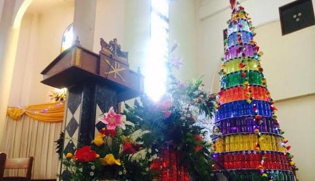 Pohon Natal Dari Bahan Bekas Sederhana Kumpulan Gambar Bagus