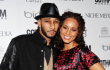 Alicia Keys Jatuh Terduduk Saat Tampil Di New Orleans