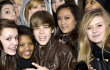 Video Musik: Justin Bieber Sampaikan Terimakasih Pada Para Penggemar Di Single 'Love Me'