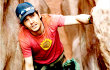 Aksi James Franco Sebagai Pendaki Gunung di Foto Pertama Film '127 Hours'
