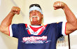Tak Bisa Bangun, Hulk Hogan Dilarikan Ke Rumah Sakit