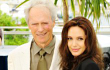 Clint Eastwood Beri Saran Jitu Pada Angelina Jolie Agar Sukses Jadi Sutradara