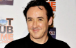 Foto: John Cusack Jadi Pengarang Legendaris Edgar Allan Poe di 'The Raven'