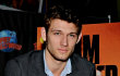 Rumah Alex Pettyfer Kebakaran