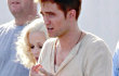Reese Witherspoon: Robert Pattinson Jorok
