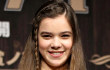 Hailee Steinfeld Mungkin Bakal Mati Sebagai Juliet di 'Romeo and Juliet'