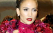 Jennifer Lopez Tak Butuh Perawatan Facial
