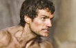 Foto: Henry Cavill Siap Tempur di 'Immortals'