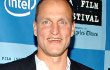 Woody Harrelson Perankan Pecandu Alkohol di 'The Hunger Games'