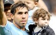 Demi Putrinya, Carlos Tevez Rela Tinggalkan Manchester City