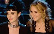 Foto: Alicia Silverstone Dan Krysten Ritter Jadi Vampir di 'Vamps'
