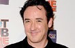 John Cusack Jadi Tawanan di 'The Paperboy'