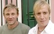 Daniel Craig Bakal Ciuman Dengan Rhys Ifans di 'Skyfall'