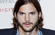 Ashton Kutcher Raih Predikat Bintang TV Termahal