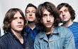 Kerusuhan di London Membuat Arctic Monkeys Kesulitan Menjual Single 'The Hellcat Spangled Shalalala'