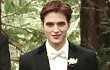 Robert Pattinson Anggap Upacara Pernikahan di 'Breaking Dawn' Merepotkan