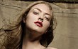 Amanda Seyfried Resmi Perankan Penipu Ulung di 'The Girl Who Conned The Ivy League'