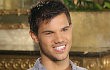 Taylor Lautner Tak Ingin Bertelanjang Dada Lagi Setelah 'Breaking Dawn'