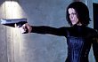 Kate Beckinsale Todongkan Senjata di Foto Terbaru 'Underworld: Awakening'