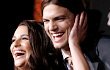 Lea Michele Panik Jadi Pacar Ashton Kutcher di 'New Year's Eve'