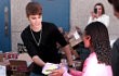 Justin Bieber Sumbang Rp 900 Juta Untuk Anak-Anak Terlantar