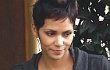 Halle Berry Diisukan Bertunangan dengan Kekasih