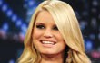 Jessica Simpson Usil Kenakan Topeng Penis