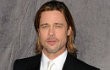 Sembuhkan Cedera, Brad Pitt Jalani Terapi