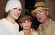 Ashton Kutcher dan Bruce Willis Jenguk Demi Moore
