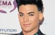 Adam Lambert Bantah Jadi Vokalis Baru Queen